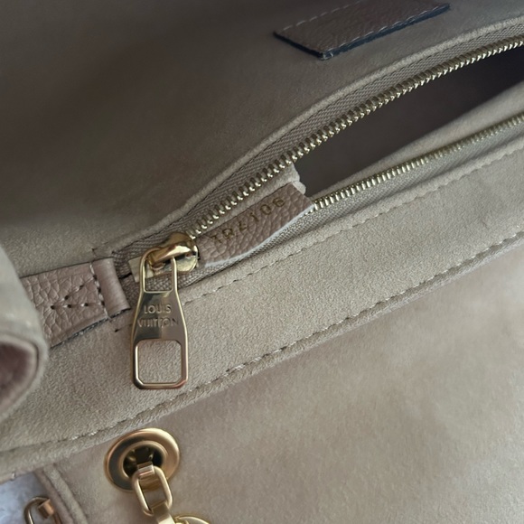 LOUIS VUITTON SAINT-GERMAIN LEATHER HANDBAG - Picture 11 of 11